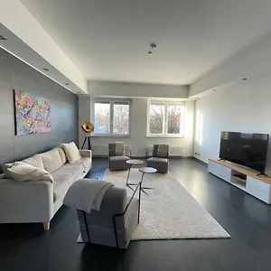 Apartment Truretreats Design Loft Fuer 8 Personen I Riesige Kueche I Echarger I 65z Smarttv I 150qm, Hamburg