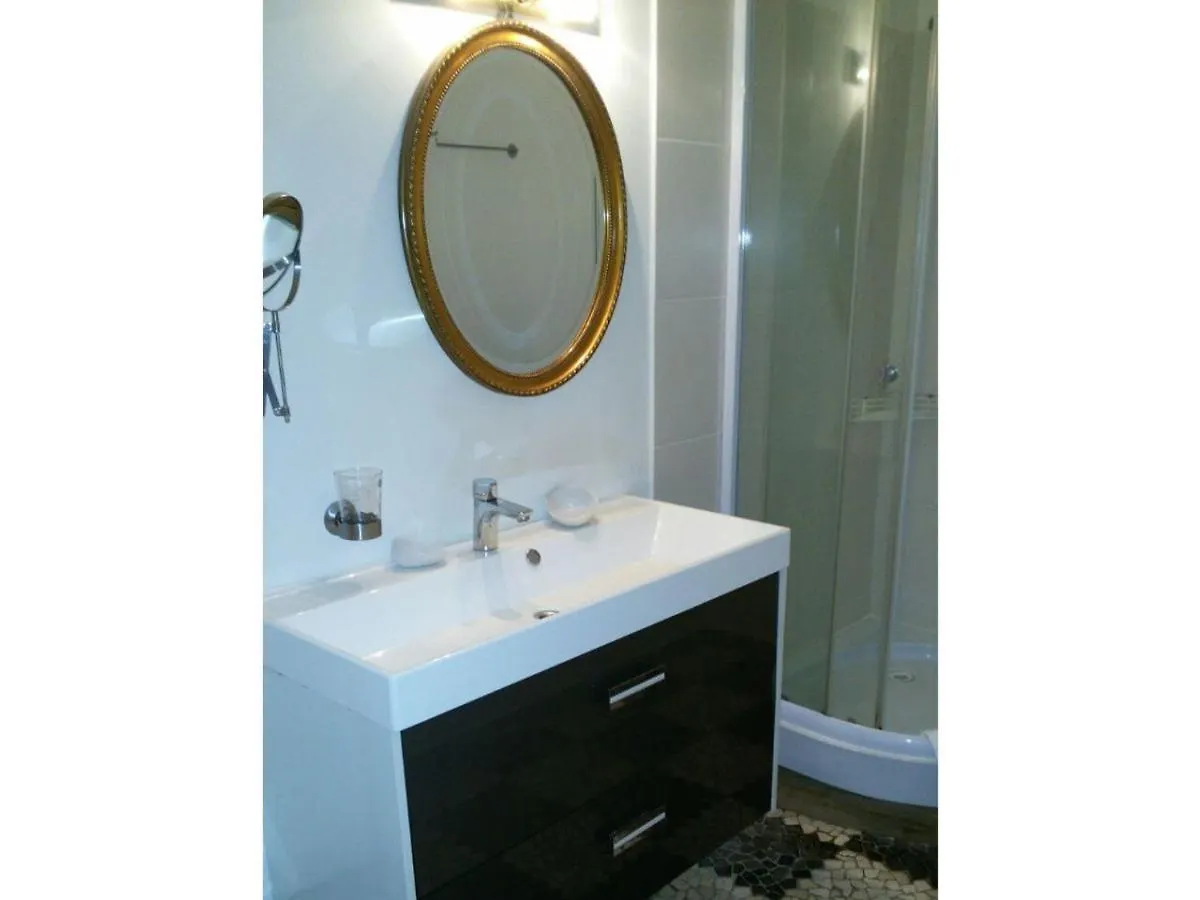 Mehrbett-Apartment 5 Citynah, Einfache Ausstattung Hamburg